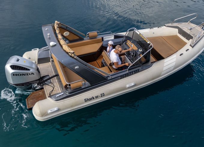 RIB Grgnic yahting Shark 23 200hp