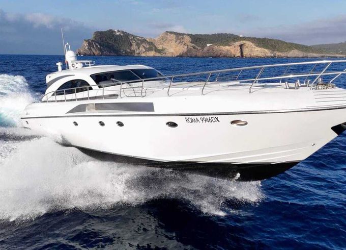 Motor yacht Rizzardi 73 Hard Top 2720hp