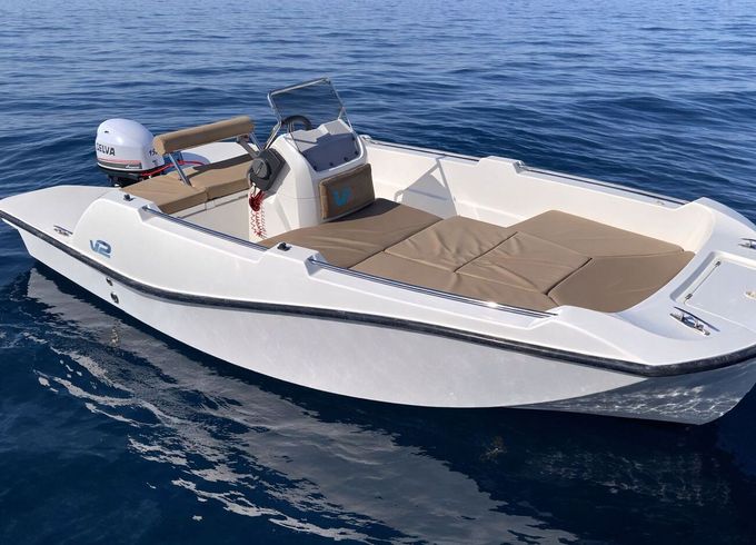 Boat without licence  V2 BOATS 5.0 15hp