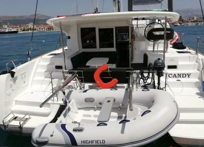 Catamaran LAGOON 40 11.74m