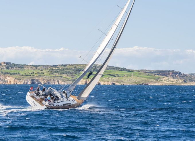 Sailboat Beneteau Oceanis 60 18.5m