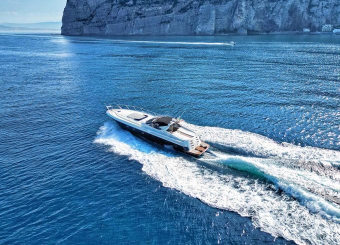 Motor yacht Sarnico 58 1640hp