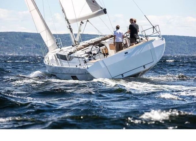 Sailboat Bavaria C45 13m