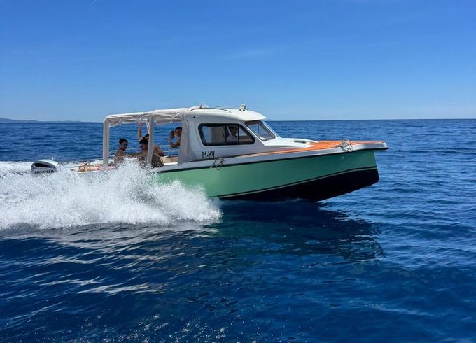 Motorboat Bakan 900 250hp