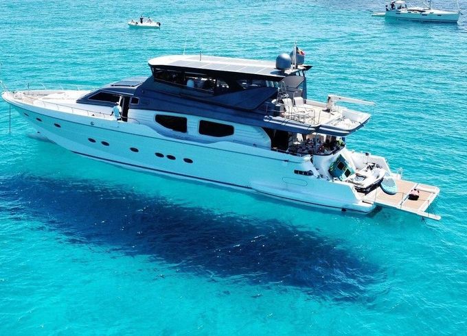 Motor yacht RIZZARDI TECHNEMA 98 (Refit 2026) 3600hp