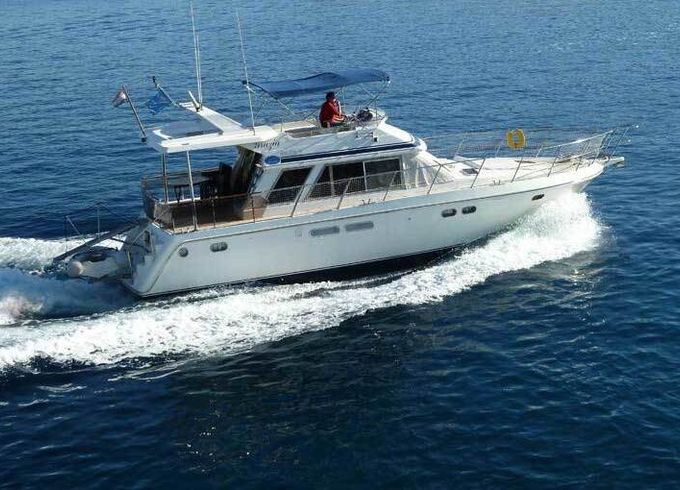 Motorboat Yaretti Yaretti 1570 Heck 425hp