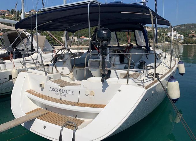 Sailboat Jeanneau Sun Odyssey 42i Performance 12.85m