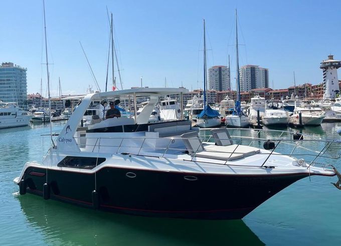 Motorboat Cruisers 44 750hp