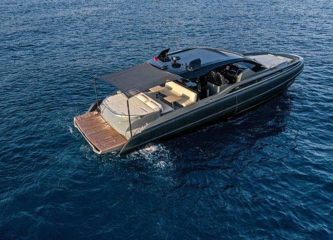Motorboat Sacs Marine Rebel 55 1900hp