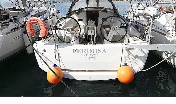 Sailboat JEANNEAU SUN ODYSSEY 349 10.34m