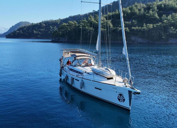 Sailboat Jeanneau Sun Odyssey 419 12.76m