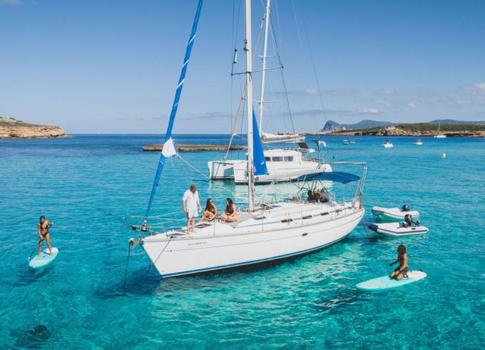 Sailboat Bavaria 42 Cruiser 12.8m