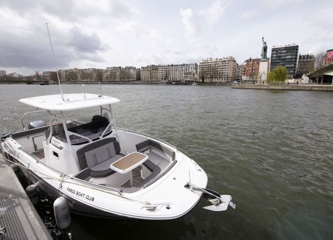 Motorboat Jeanneau Cap Camarat 7.5 CC S3 225hp