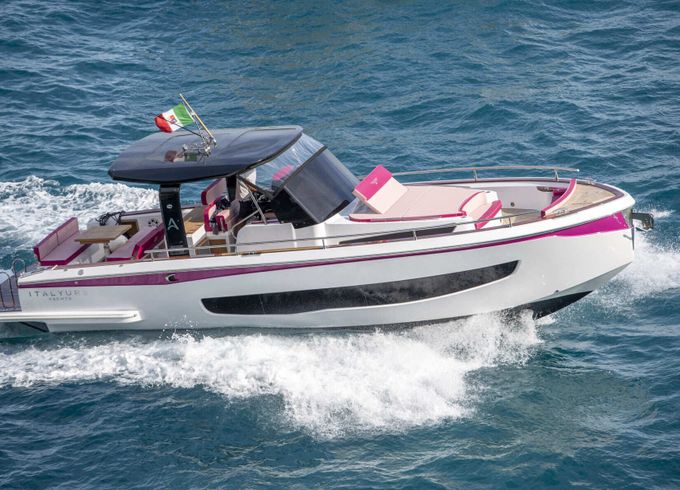 Motorboat Italyure 38 FT 700hp