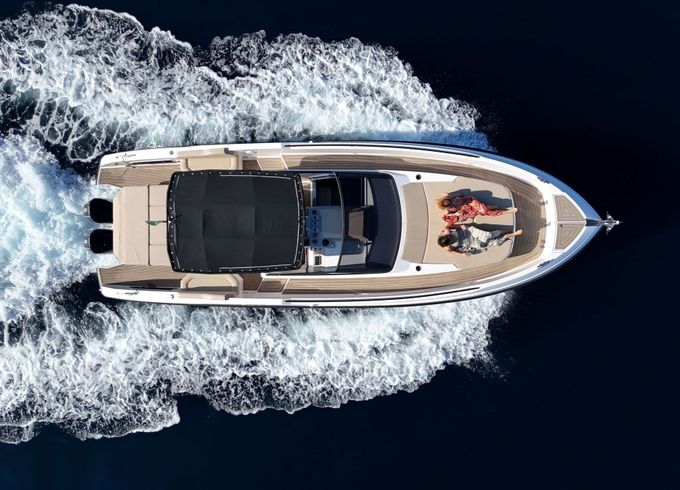 Motorboat Rio Daytona 34 600hp