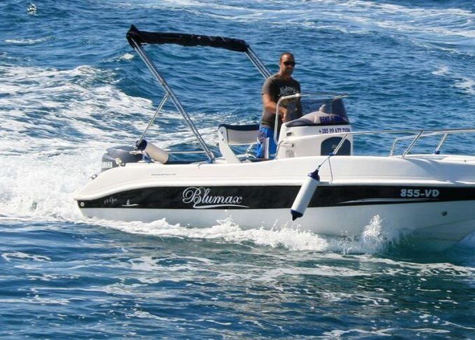 Motorboat BlueMax 550 Open 100hp