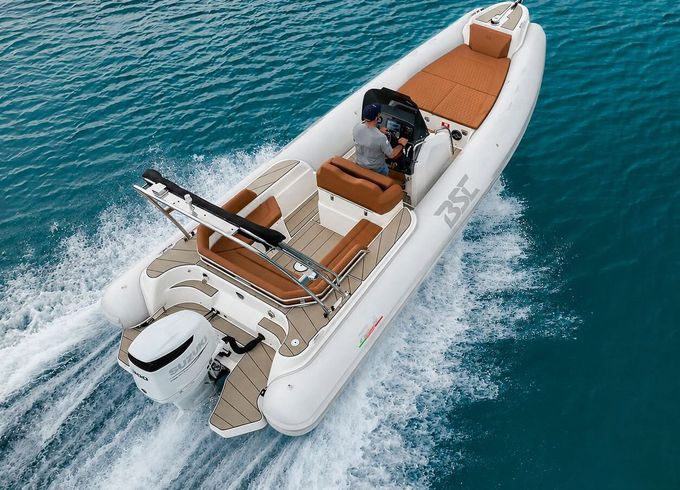 Motorboat BSC 78 300hp