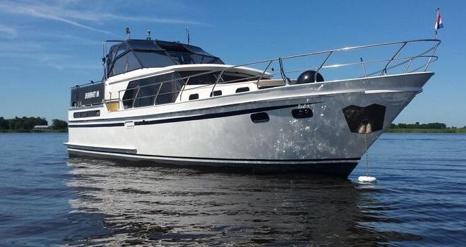 Motorboat Van der valk Valkkruiser Holtman 138hp