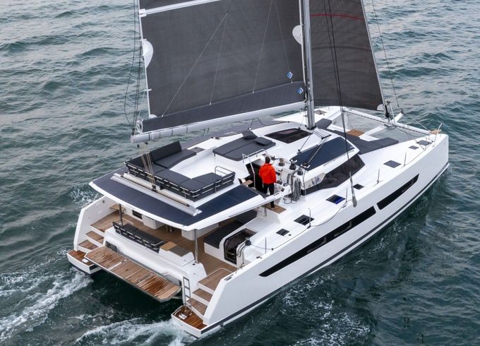Catamaran FOUNTAIN PAJOT Aura 51 15.5m