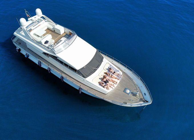 Motor yacht San Lorenzo 70 2400hp