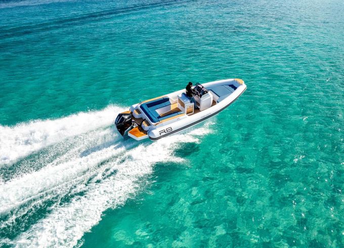 RIB Renier R8 Tourer 300hp