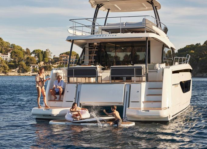 Catamaran Jeanneau Prestige m48 15m