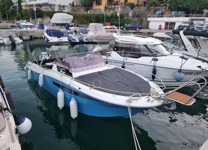 Motorboat Atlantic Suncruiser 730 250hp