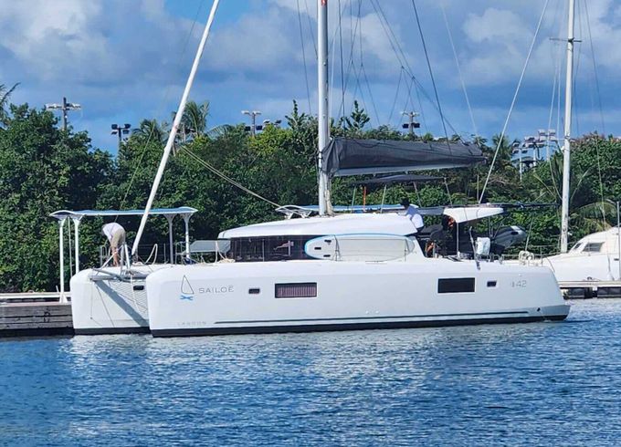 Catamaran LAGOON 42 2025 12m