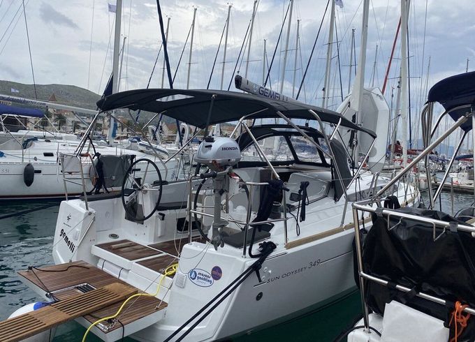 Sailboat Jeanneau Sun Odyssey 349 10m
