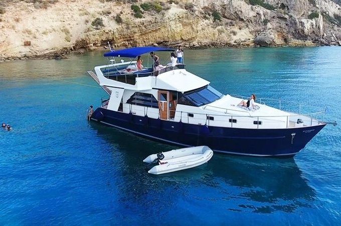 Motorboat WAVE RUNNER 50 500hp