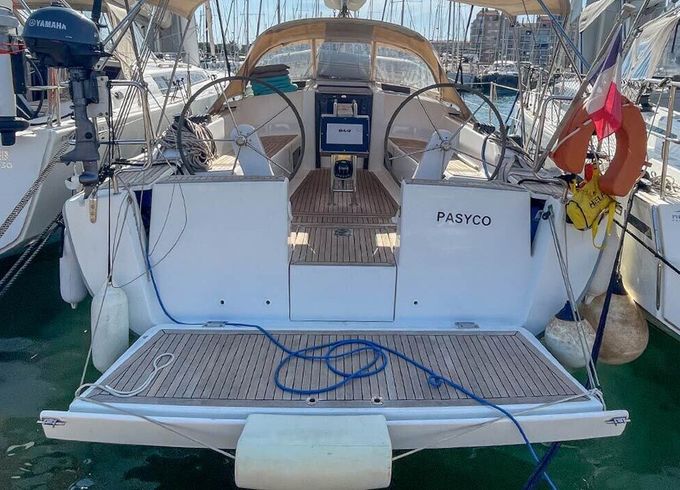 Sailboat Hanse 348 10.48m