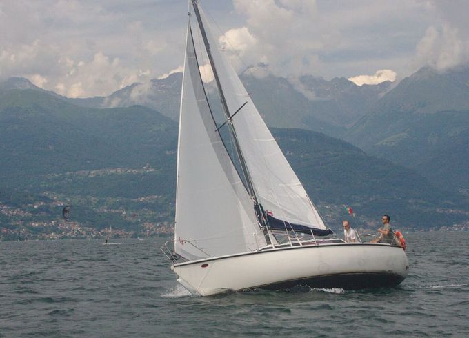 Sailboat Comar Comet 800 7.8m