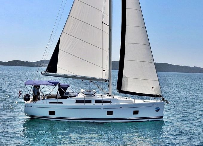 Sailboat HANSE 418 12.4m
