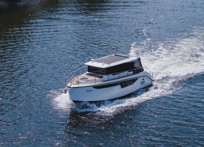 Motorboat Nikhen Aquasun 34 Nikhen Aquasun 34 110hp