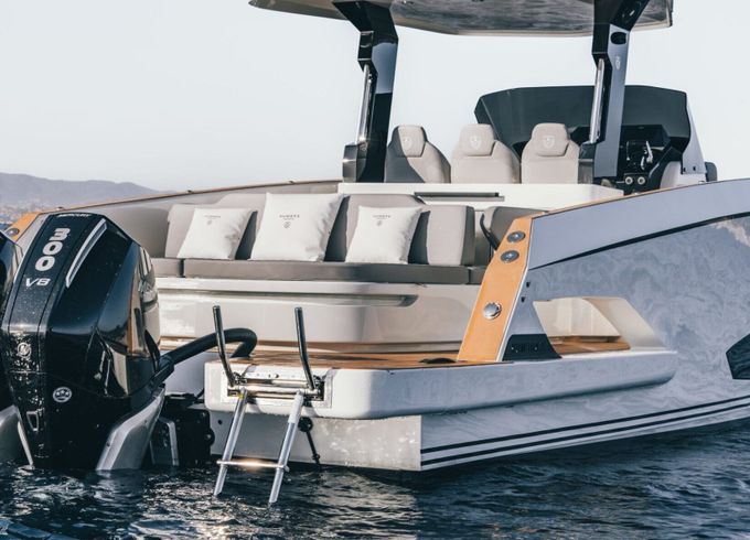 Motorboat KUMBRA 34 600hp