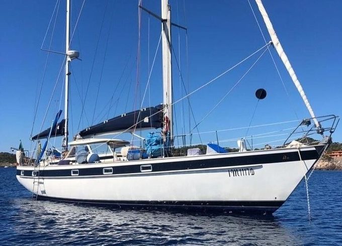 Sailboat Hallberg Rassy Hallberg rassy 42E 13m