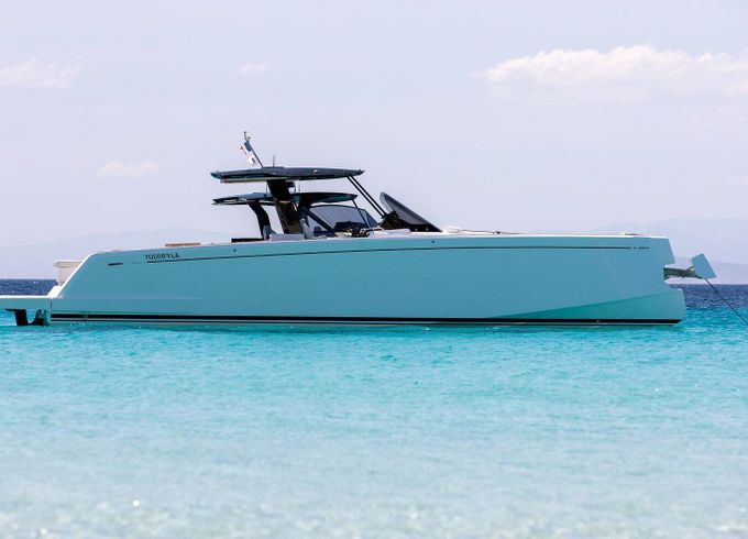 Motor yacht Pardo 43 485hp
