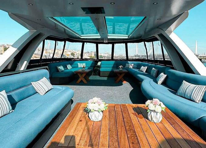 Motor yacht custom 2023 700hp