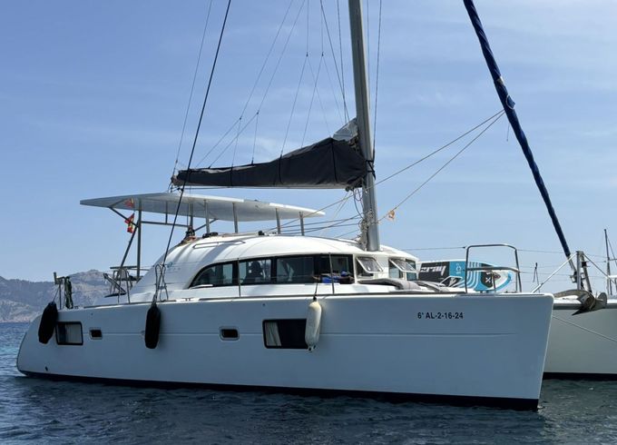 Catamaran Lagoon 380 S2 12m