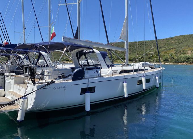 Sailboat Beneteau Oceanis 51.1 15.94m