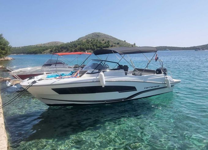 Motorboat Jeanneau Cap Camarat 7.5 WA S3 300hp