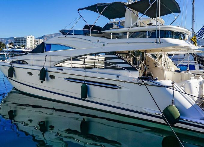Motorboat FAIRLINE 60 SQUADRON 1500hp