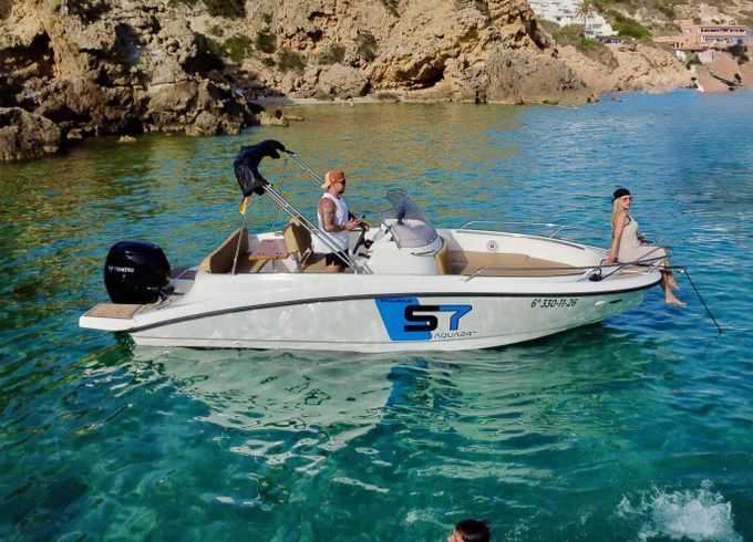 Motorboat AQUA24 S7 140hp