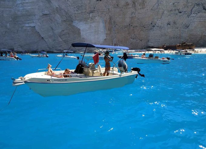 Motorboat protefs Iolkos 100hp
