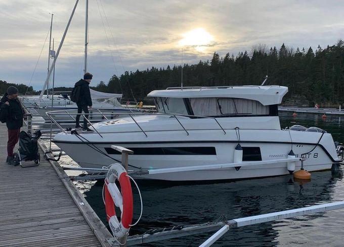Motorboat Finnmaster Pilot 8 400hp