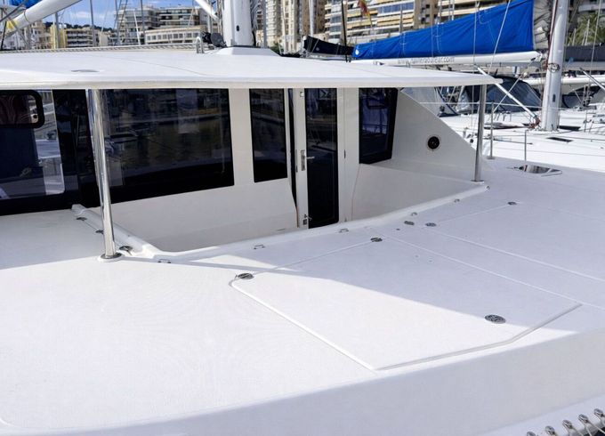 Catamaran Robertson &amp; Caine Leopard 44 13.9m