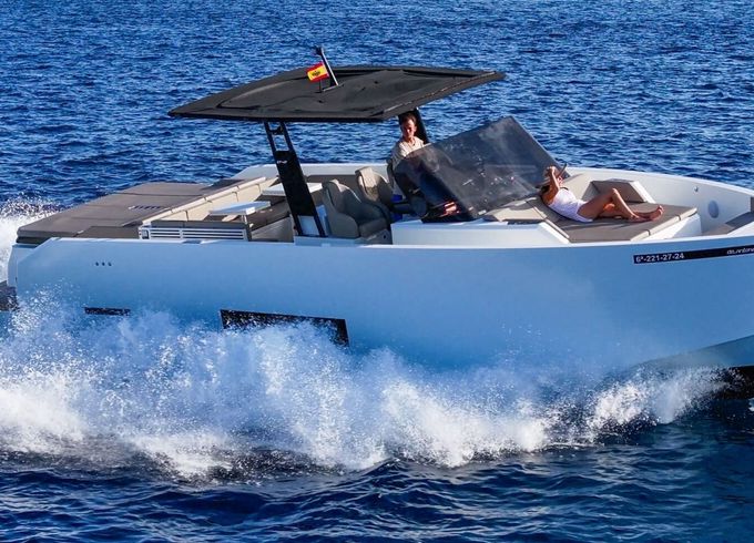 Motor yacht De Antonio 42 Open 600hp