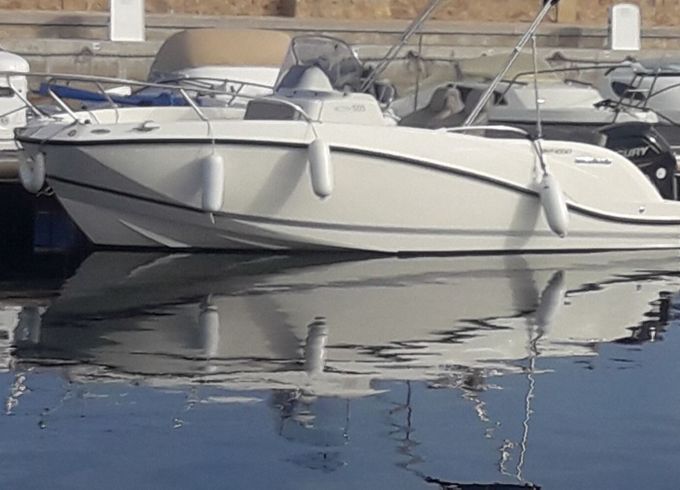 Motorboat Quicksilver Activ 555 Open 115hp