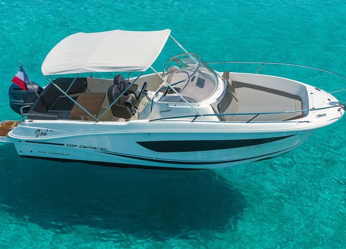 Motorboat Jeanneau Cap Camarat 7.5 CC Série 2 300hp