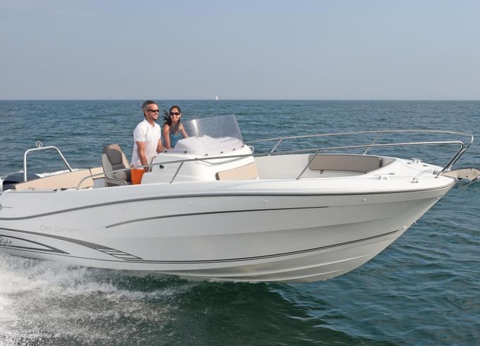 Motorboat Jeanneau Cap Camarat 7.5 Cc 225hp
